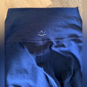 Beyond Yoga Deep Blue SpaceDye Leggings Size Small